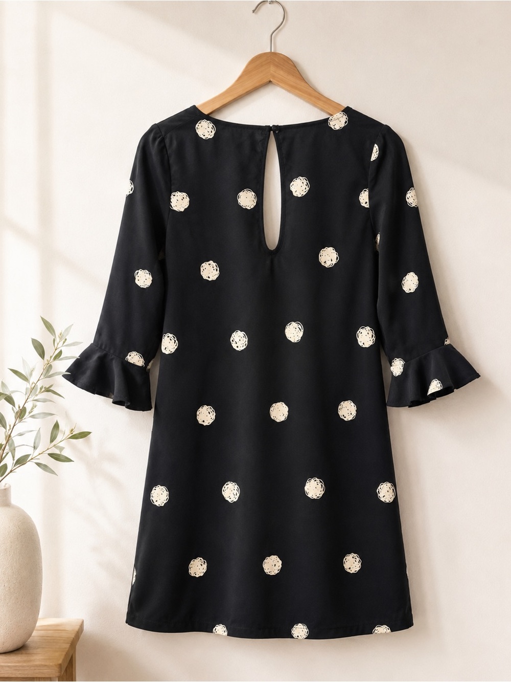 Kate Spade New York 100% Silk Black Polka Dot Shift Dress Ruffle Sleeve Size 2 - Picture 7 of 7